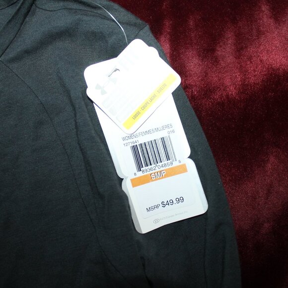 NEW Under Armour long sleeve - Picture 2 of 3
